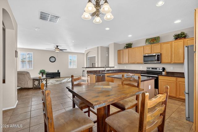 2700 E VERMONT Court, Gilbert, AZ 85295