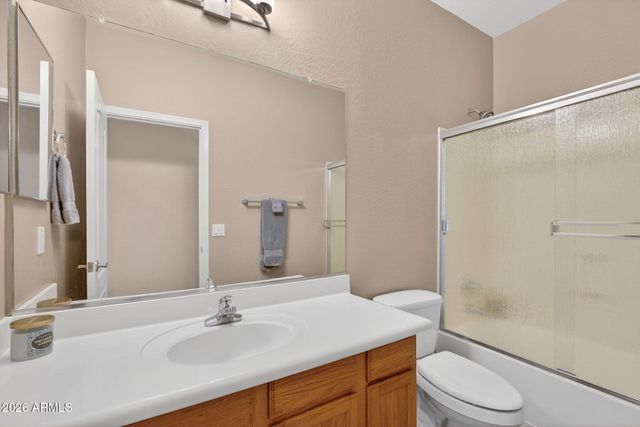 2700 E VERMONT Court, Gilbert, AZ 85295