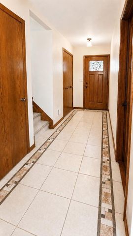 1600 BRENTWOOD DRIVE, Oshkosh, WI 54904