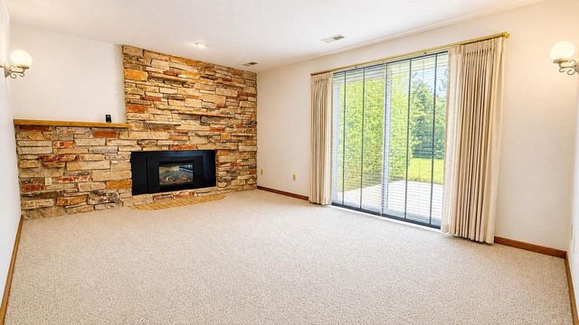 1600 BRENTWOOD DRIVE, Oshkosh, WI 54904