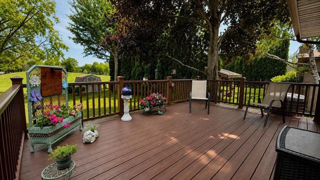 1600 BRENTWOOD DRIVE, Oshkosh, WI 54904