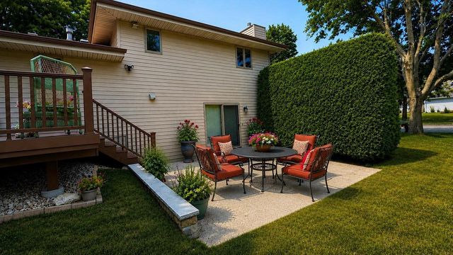 1600 BRENTWOOD DRIVE, Oshkosh, WI 54904