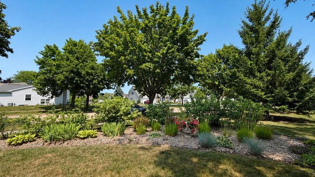 1600 BRENTWOOD DRIVE, Oshkosh, WI 54904