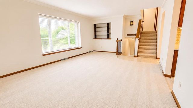 1600 BRENTWOOD DRIVE, Oshkosh, WI 54904