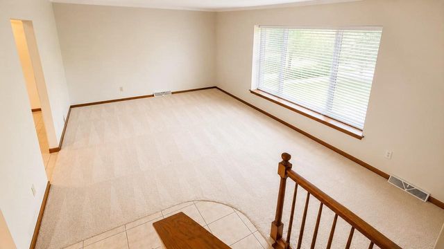 1600 BRENTWOOD DRIVE, Oshkosh, WI 54904