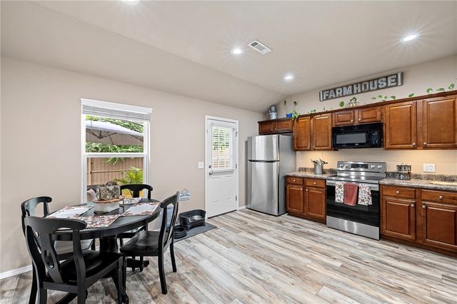 3497 Vanleer Avenue, Springdale, AR 72764