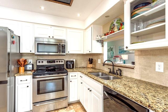 2011 DEL BETMAR ROAD, Clearwater, FL 33763