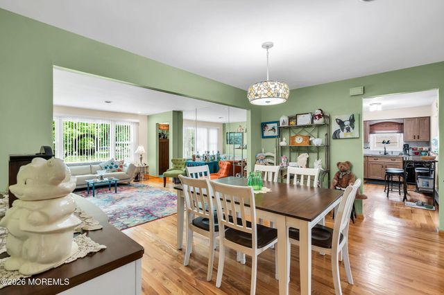12 Millbrook Drive, Toms River, NJ 08757