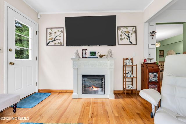 12 Millbrook Drive, Toms River, NJ 08757