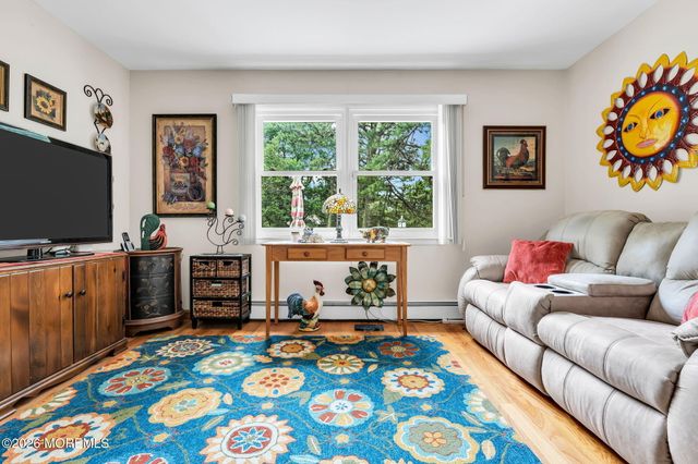 12 Millbrook Drive, Toms River, NJ 08757