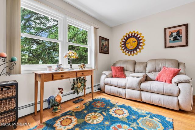 12 Millbrook Drive, Toms River, NJ 08757