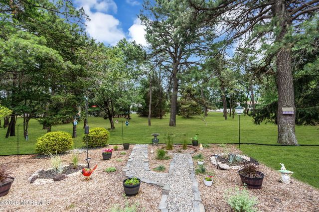 12 Millbrook Drive, Toms River, NJ 08757