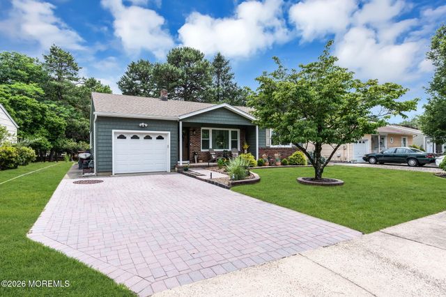 12 Millbrook Drive, Toms River, NJ 08757
