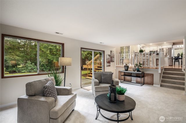 17215 NE 132nd Place, Redmond, WA 98052