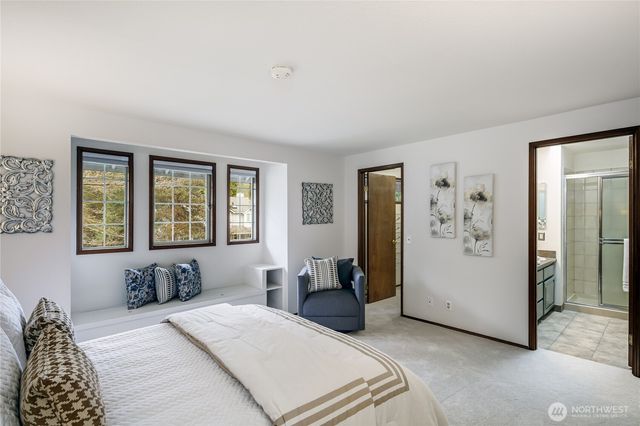 17215 NE 132nd Place, Redmond, WA 98052