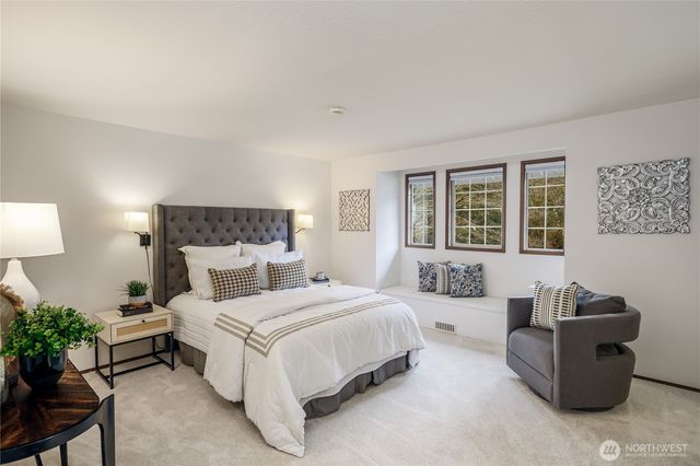 17215 NE 132nd Place, Redmond, WA 98052