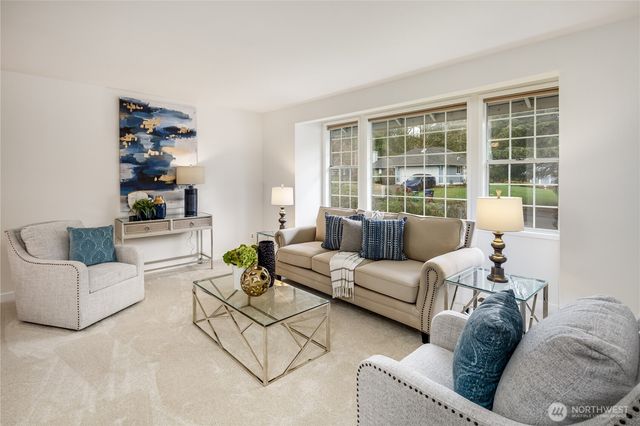 17215 NE 132nd Place, Redmond, WA 98052