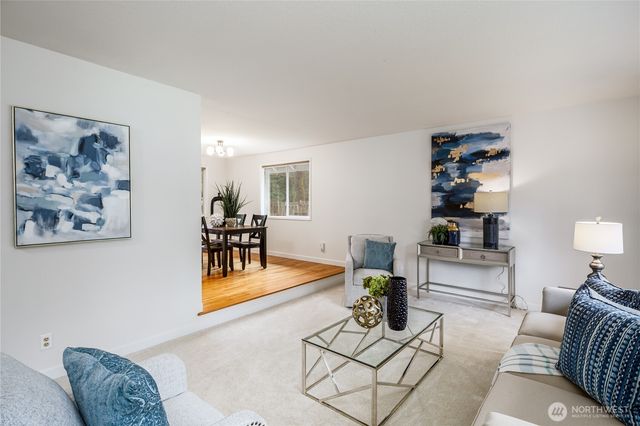 17215 NE 132nd Place, Redmond, WA 98052