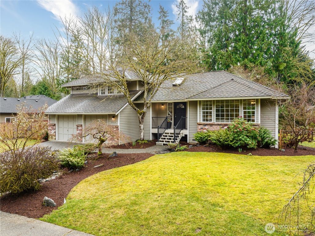 17215 NE 132nd Place, Redmond, WA 98052