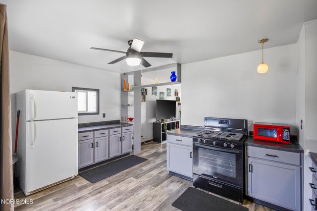 2039 N Ravine Parkway, Toledo, OH 43605