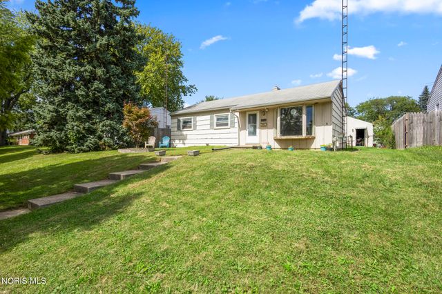 2039 N Ravine Parkway, Toledo, OH 43605