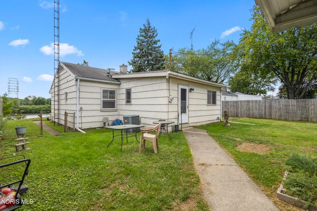 2039 N Ravine Parkway, Toledo, OH 43605