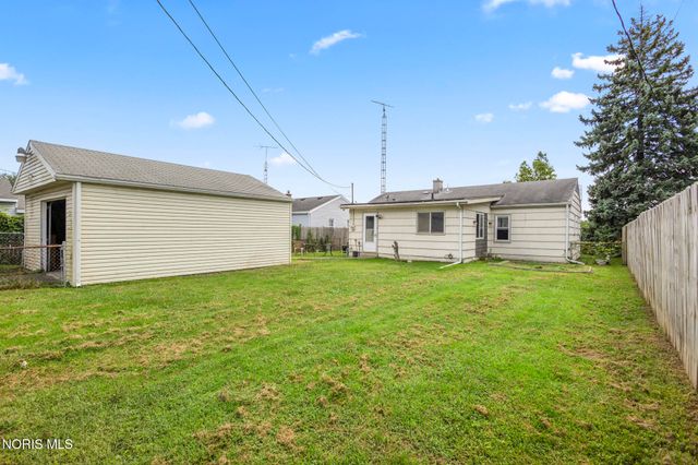 2039 N Ravine Parkway, Toledo, OH 43605