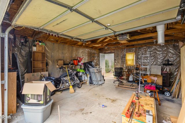 2039 N Ravine Parkway, Toledo, OH 43605