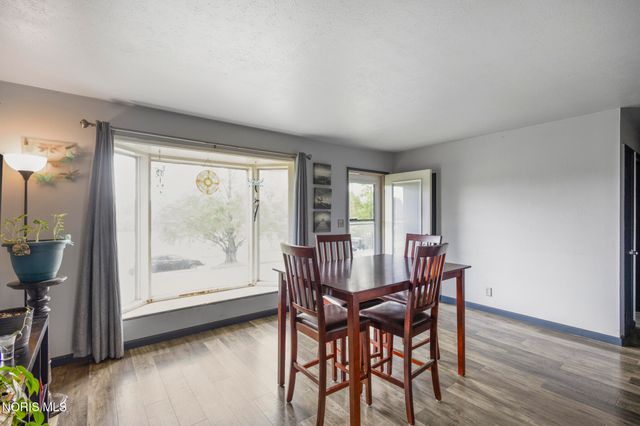 2039 N Ravine Parkway, Toledo, OH 43605