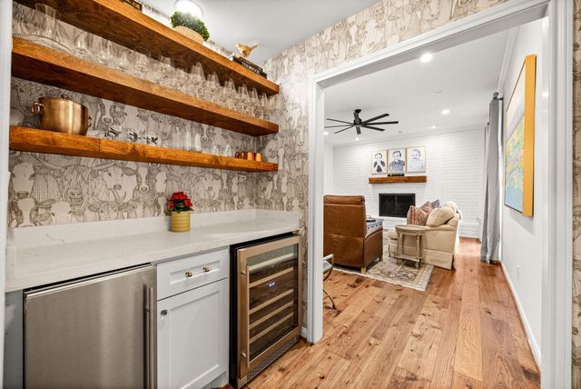 10223 Piping Rock Lane, Houston, TX 77042