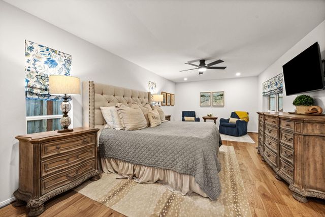 10223 Piping Rock Lane, Houston, TX 77042