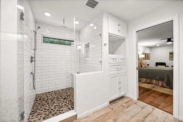 10223 Piping Rock Lane, Houston, TX 77042