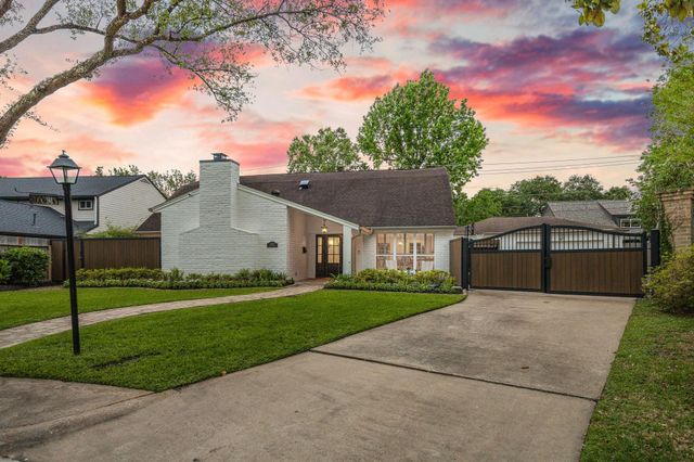 10223 Piping Rock Lane, Houston, TX 77042
