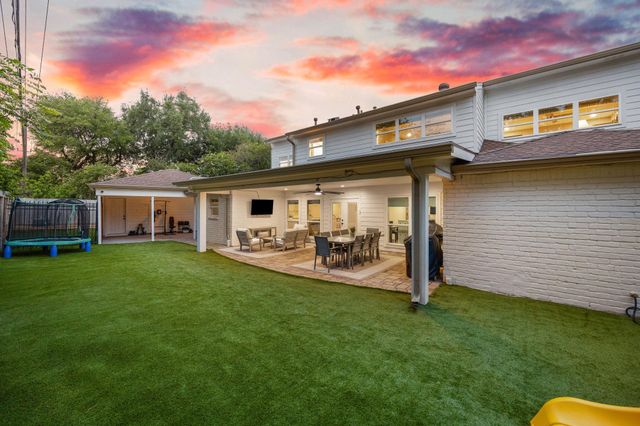 10223 Piping Rock Lane, Houston, TX 77042