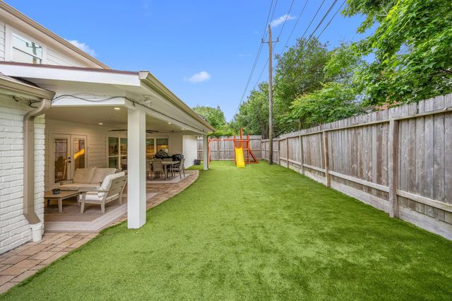 10223 Piping Rock Lane, Houston, TX 77042