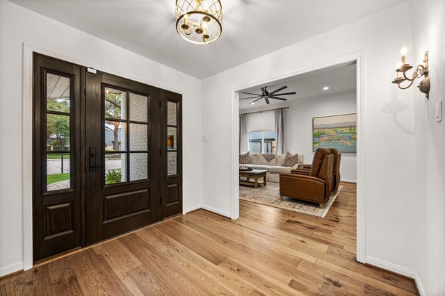 10223 Piping Rock Lane, Houston, TX 77042