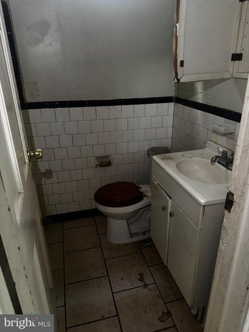 1223 HOLBROOK TER NE, Washington, DC 20002