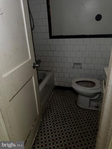 1223 HOLBROOK TER NE, Washington, DC 20002