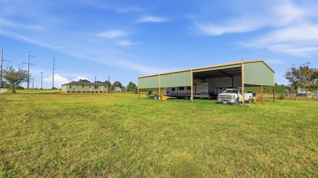 26865 Old Highway 105 W, Montgomery, TX 77316
