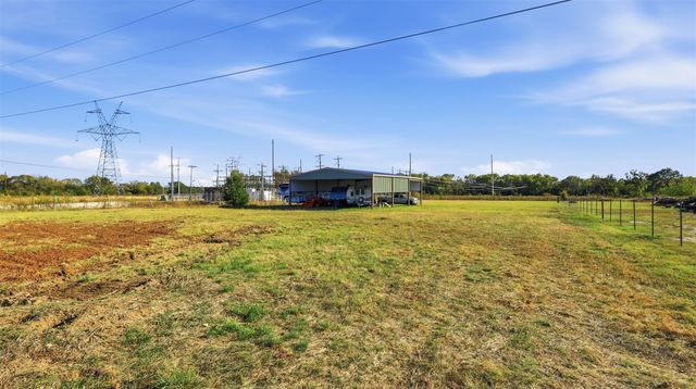 26865 Old Highway 105 W, Montgomery, TX 77316