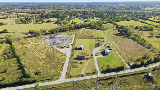 26865 Old Highway 105 W, Montgomery, TX 77316