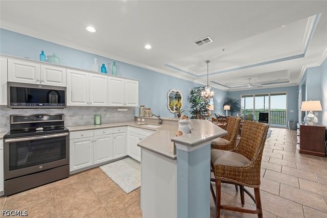 20071 Sanibel View CIR 301, Fort Myers, FL 33908
