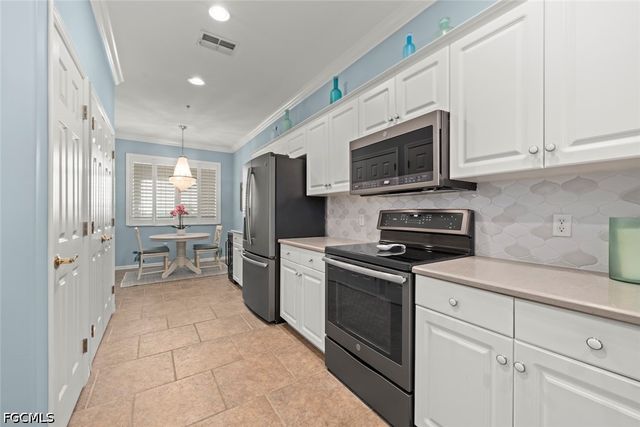 20071 Sanibel View CIR 301, Fort Myers, FL 33908