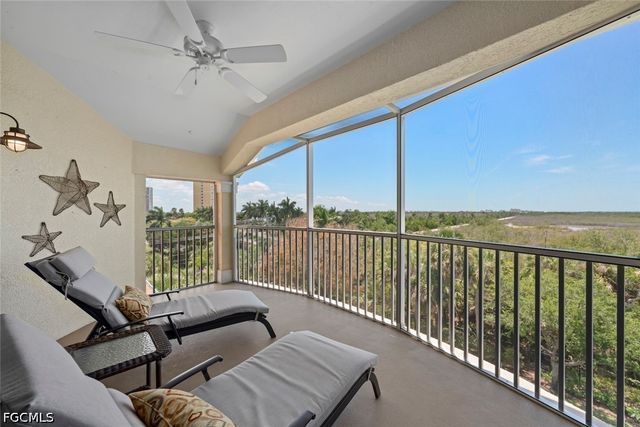 20071 Sanibel View CIR 301, Fort Myers, FL 33908