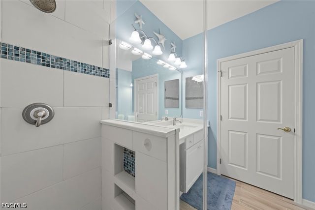 20071 Sanibel View CIR 301, Fort Myers, FL 33908