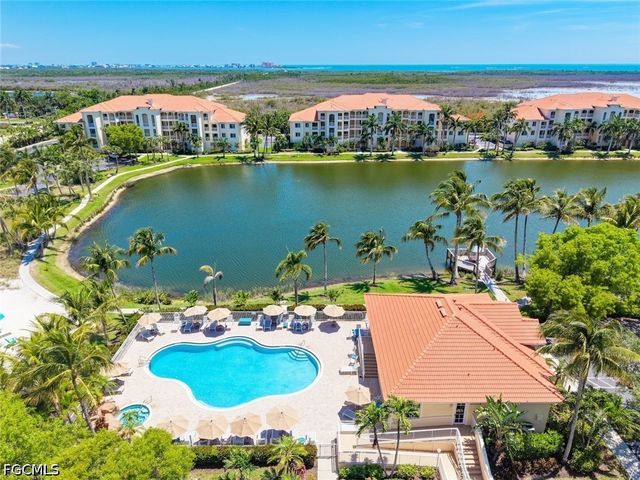 20071 Sanibel View CIR 301, Fort Myers, FL 33908