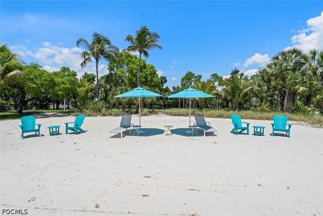 20071 Sanibel View CIR 301, Fort Myers, FL 33908