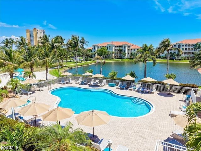 20071 Sanibel View CIR 301, Fort Myers, FL 33908