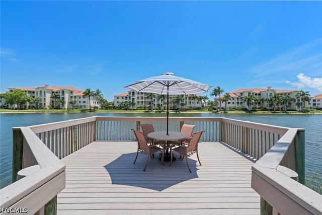 20071 Sanibel View CIR 301, Fort Myers, FL 33908