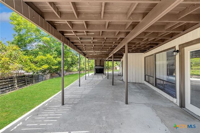 1120 Old Mill Road, Salado, TX 76571